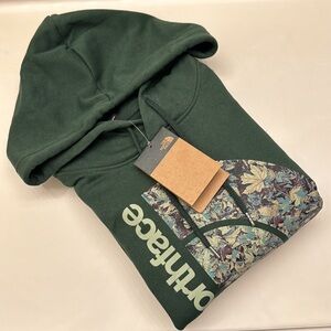 The North Face Men’s Hoodie